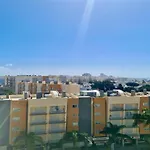 Al Charb Topfloor Sea View, Ar Con, Pool - Cleverdetails *
