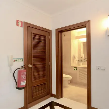 Al Charb Topfloor Sea View, Ar Con, Pool - Cleverdetails Apartament Vilamoura